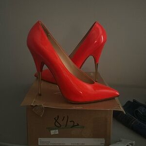 Christian Louboutin Pumps Size 38